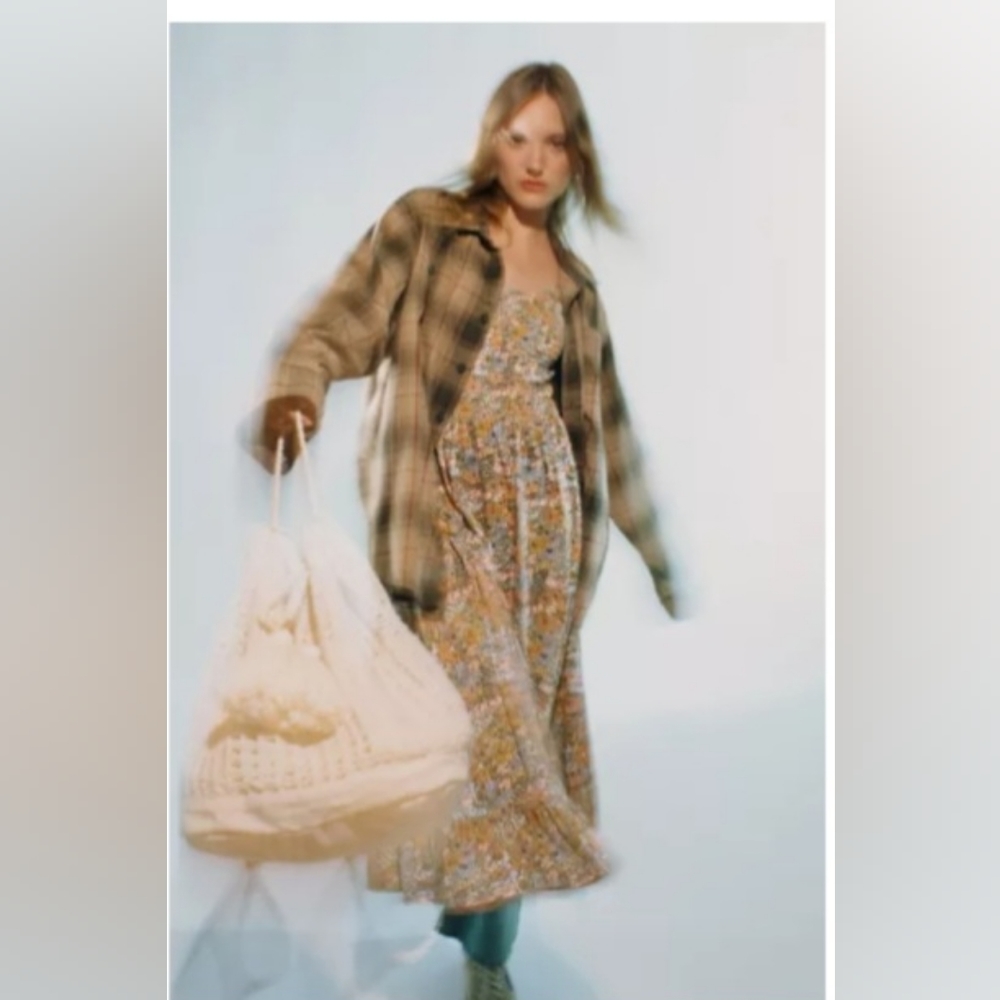 Urban Outfitters Tessie Puff Sleeve Midi Dress- M